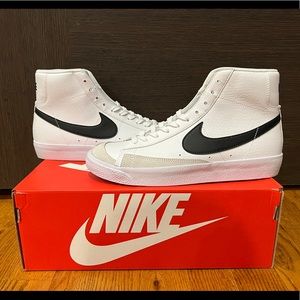 Women’s Nike Blazer High ‘77 Size 8.5 White Black